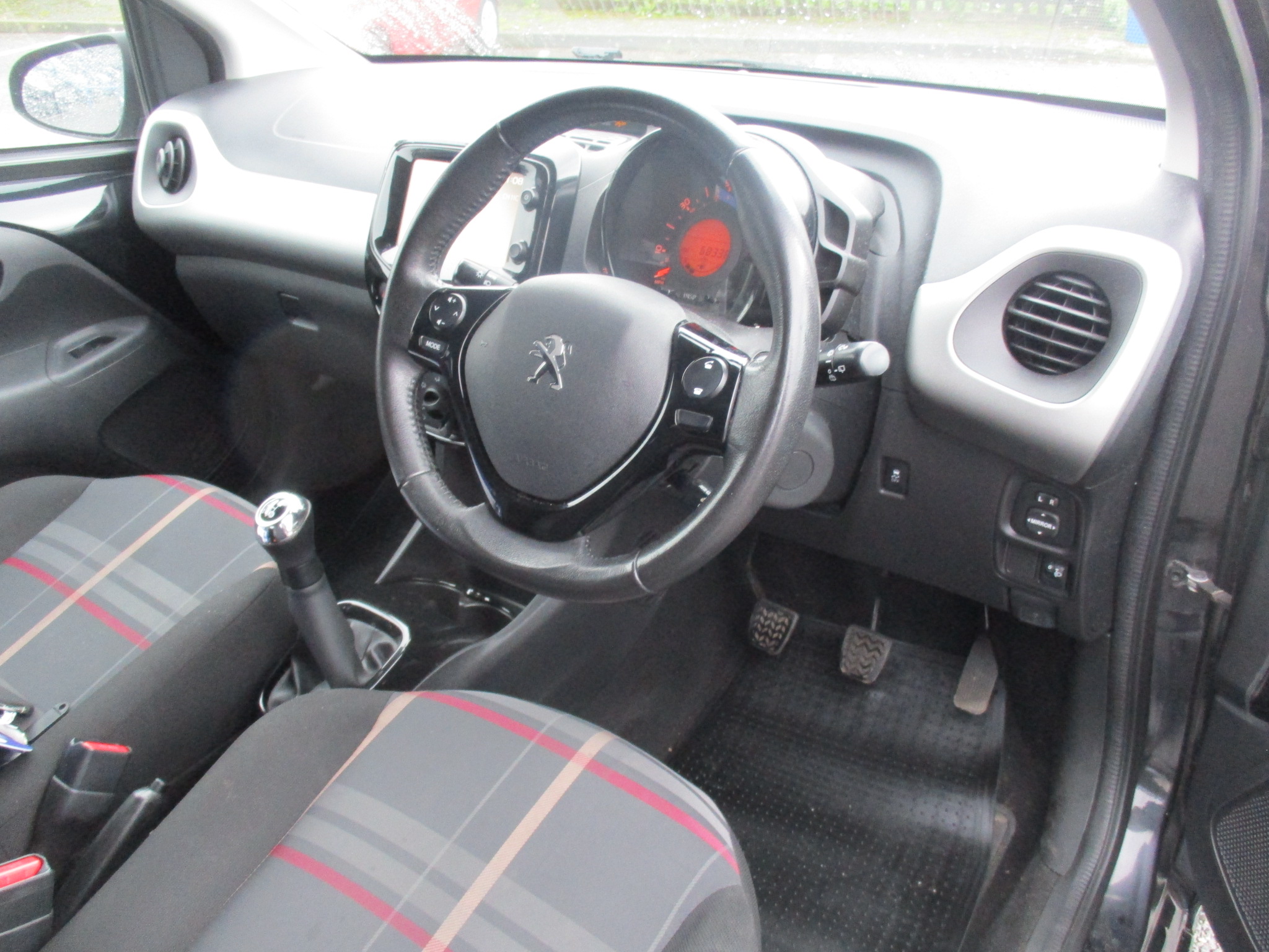 PEUGEOT 108 1.2 ALLURE 2015